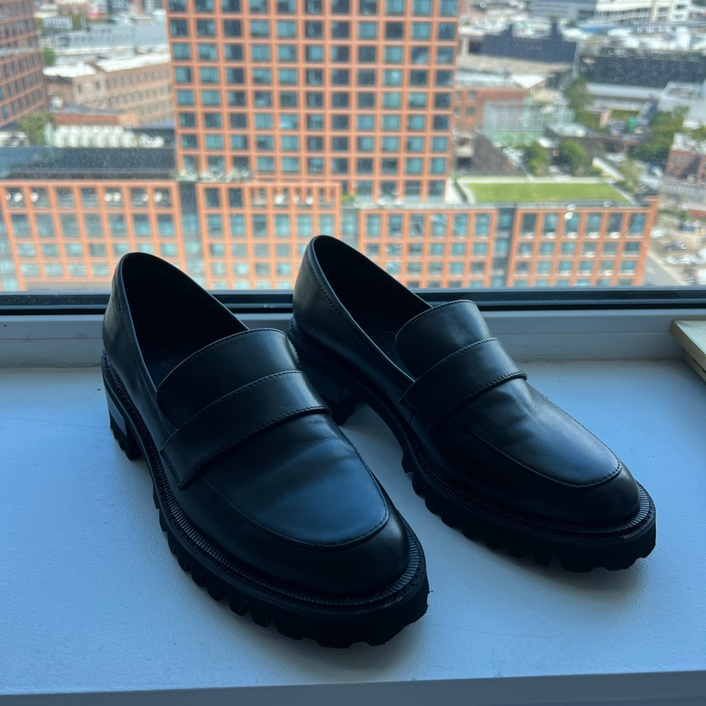 AEROSOLES Black Women's Loafers